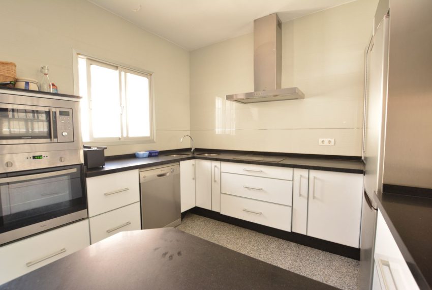 R4992583-Villa-For-Sale-Elviria-Detached-7-Beds-400-Built-5
