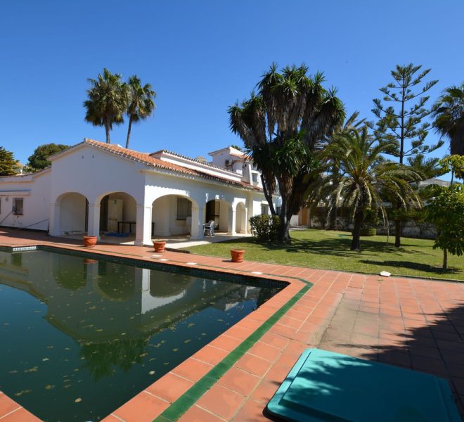 R4992583-Image 1-Detached - 7 Beds - 400 Built