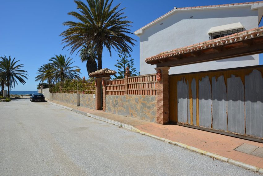 R4992583-Villa-For-Sale-Elviria-Detached-7-Beds-400-Built-9