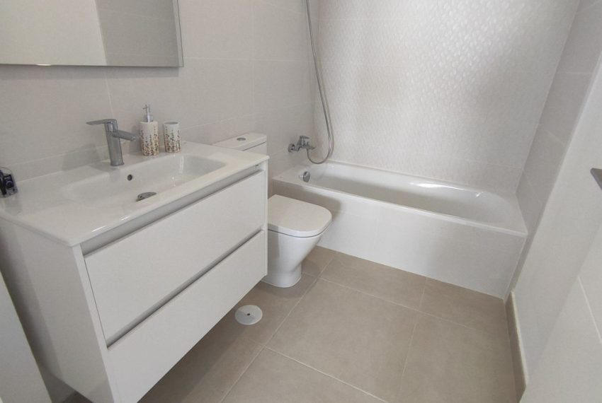 R4992916-Apartment-For-Sale-Estepona-Penthouse-2-Beds-92-Built-18