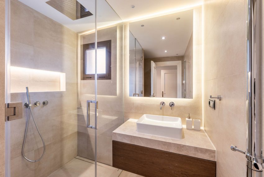 R4993216-Apartment-For-Sale-Nueva-Andalucia-Middle-Floor-3-Beds-150-Built-12