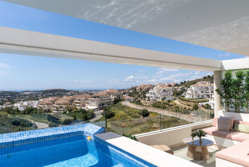 R4993978-Apartment-For-Sale-Nueva-Andalucia-Middle-Floor-2-Beds-110-Built-3