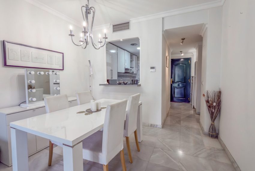 R4994233-Apartment-For-Sale-Nueva-Andalucia-Ground-Floor-2-Beds-90-Built-4