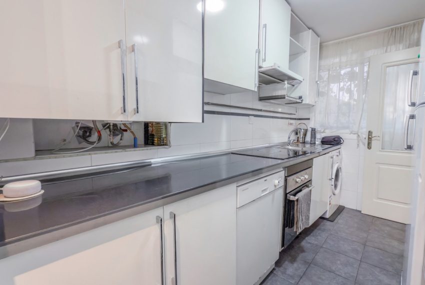 R4994233-Apartment-For-Sale-Nueva-Andalucia-Ground-Floor-2-Beds-90-Built-5