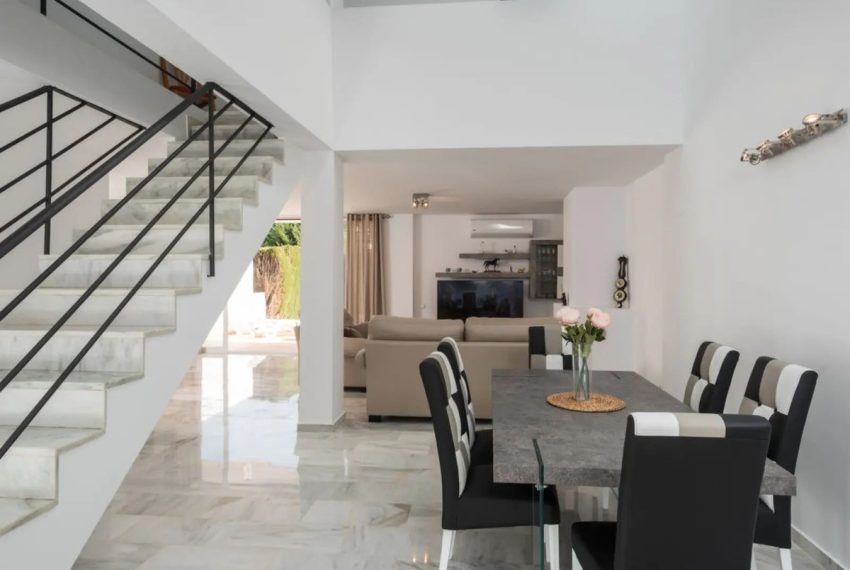 R4994341-Townhouse-For-Sale-Atalaya-Terraced-4-Beds-180-Built-4