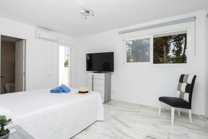 R4994341-Townhouse-For-Sale-Atalaya-Terraced-4-Beds-180-Built-7