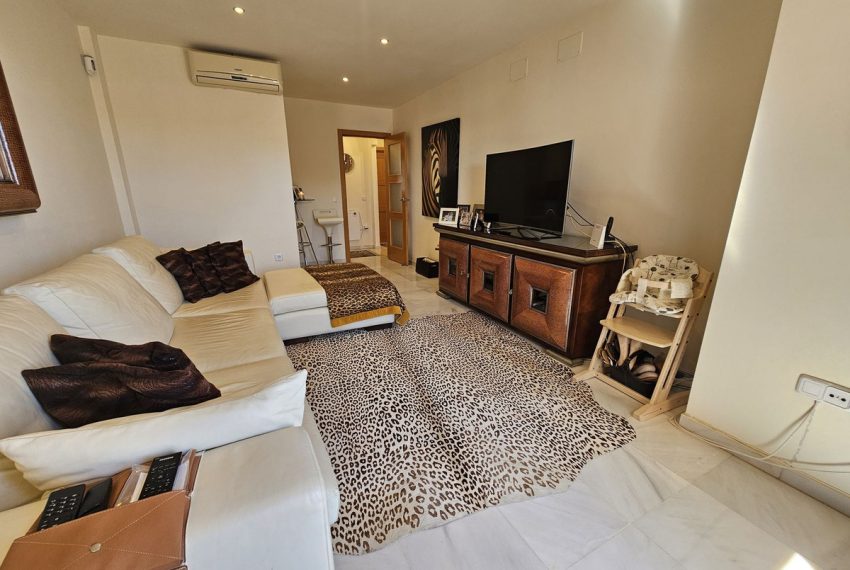R4994404-Apartment-For-Sale-La-Cala-de-Mijas-Penthouse-2-Beds-75-Built-2