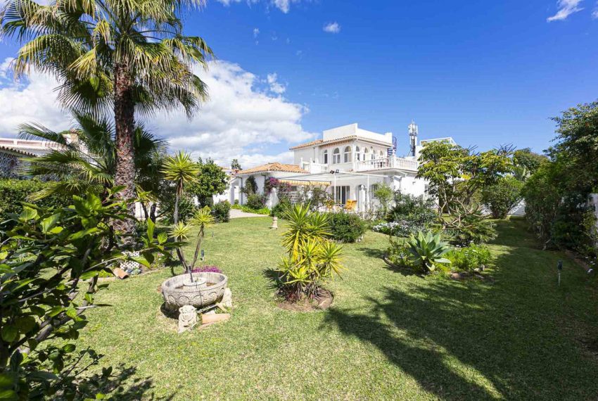 R4994782-Villa-For-Sale-Costabella-Detached-3-Beds-202-Built