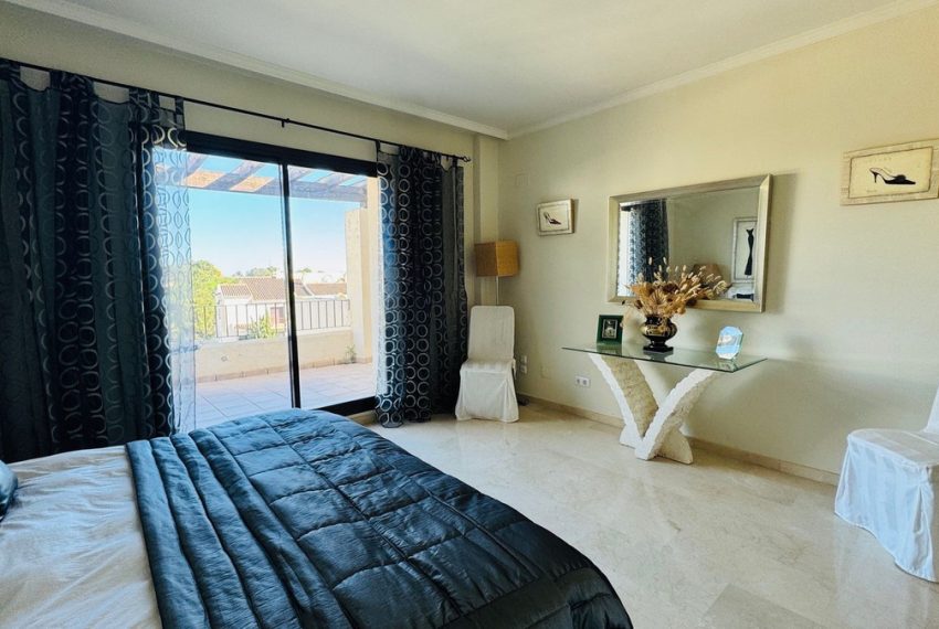 R4994803-Apartment-For-Sale-La-Quinta-Penthouse-2-Beds-130-Built-15