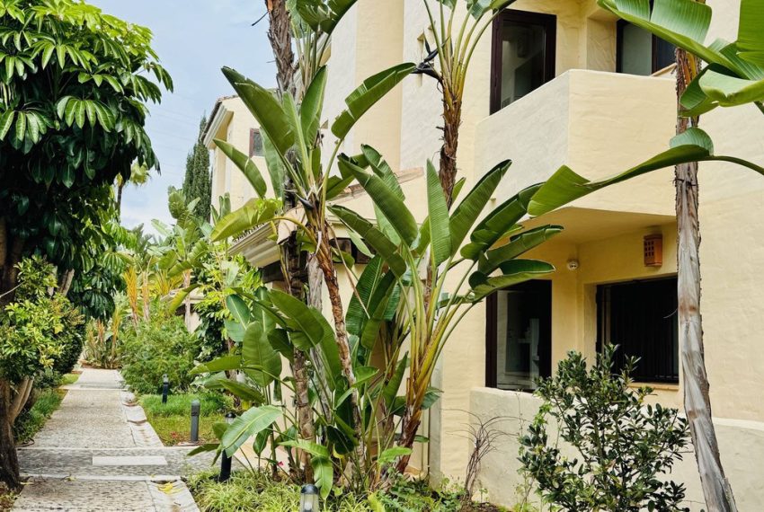 R4994803-Apartment-For-Sale-La-Quinta-Penthouse-2-Beds-130-Built-5