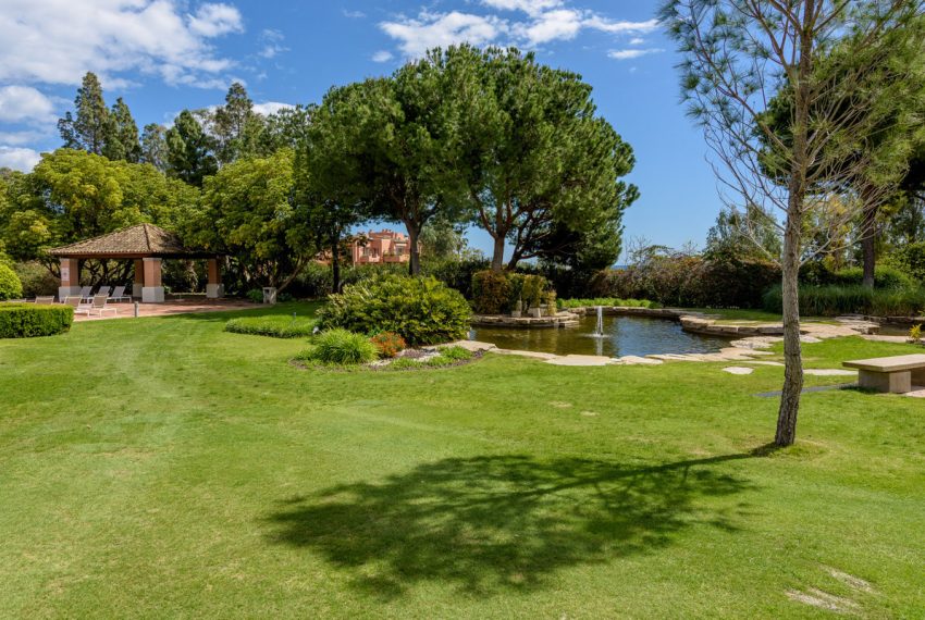 R4994860-Apartment-For-Sale-The-Golden-Mile-Penthouse-Duplex-3-Beds-288-Built-8