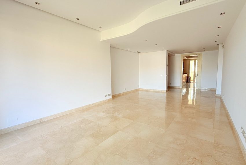 R4994959-Apartment-For-Sale-The-Golden-Mile-Middle-Floor-2-Beds-180-Built-1