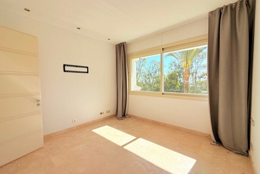 R4994959-Apartment-For-Sale-The-Golden-Mile-Middle-Floor-2-Beds-180-Built-14