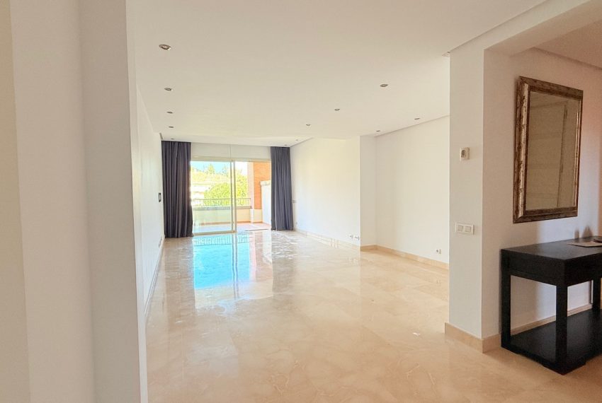 R4994959-Apartment-For-Sale-The-Golden-Mile-Middle-Floor-2-Beds-180-Built-3