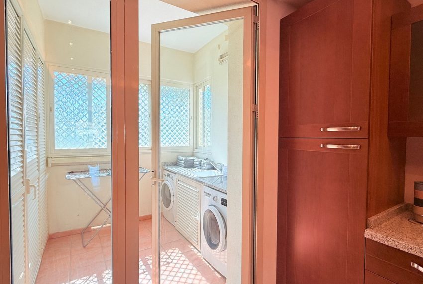 R4994959-Apartment-For-Sale-The-Golden-Mile-Middle-Floor-2-Beds-180-Built-7