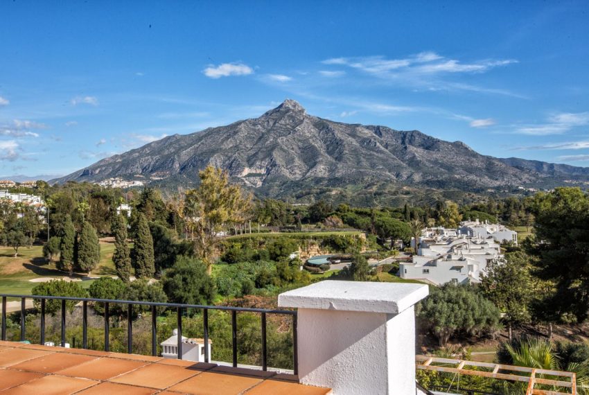 R4995241-Townhouse-For-Sale-Aloha-Terraced-3-Beds-156-Built-2