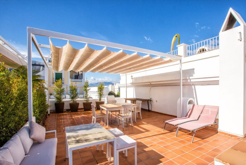 R4995241-Townhouse-For-Sale-Aloha-Terraced-3-Beds-156-Built-4