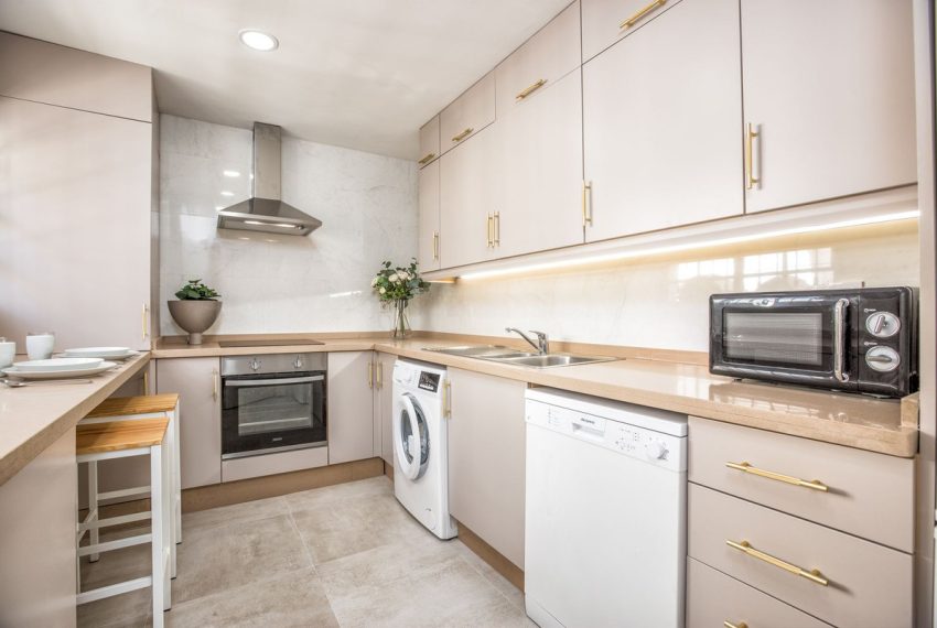 R4995241-Townhouse-For-Sale-Aloha-Terraced-3-Beds-156-Built-6