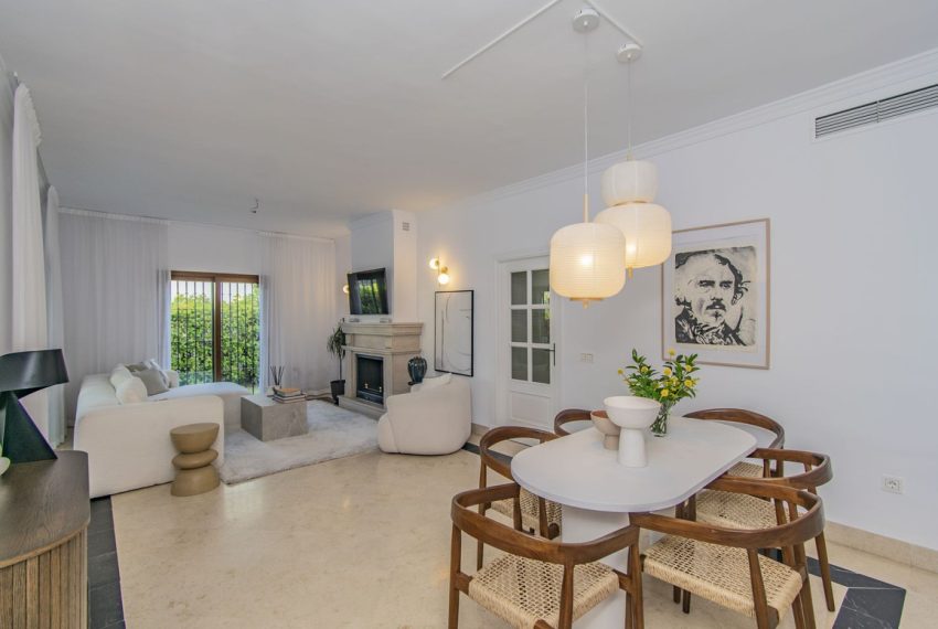 R5001352-Villa-For-Sale-Nagueles-Detached-5-Beds-400-Built-1