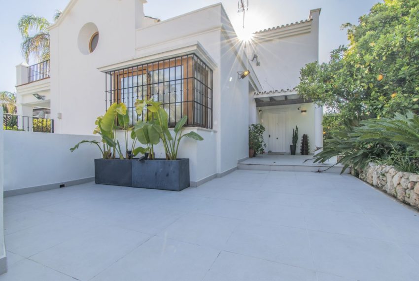 R5001352-Villa-For-Sale-Nagueles-Detached-5-Beds-400-Built-8