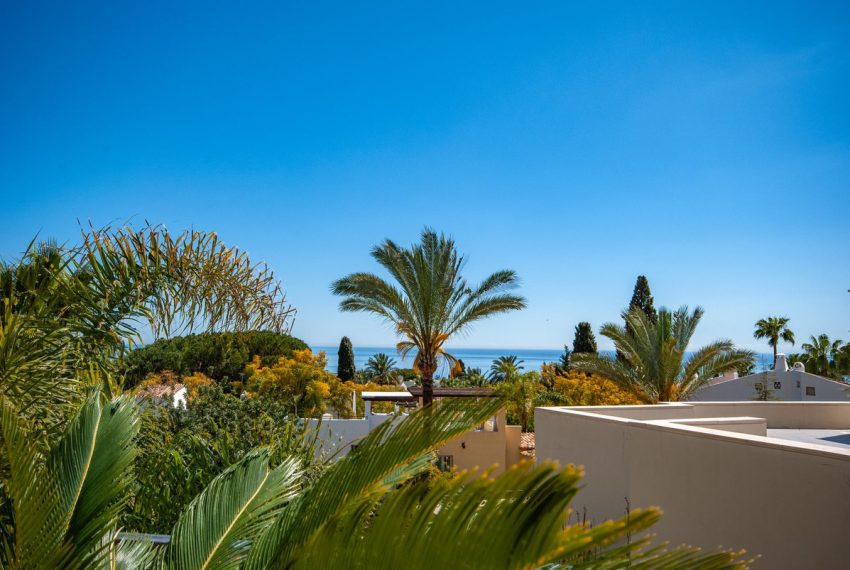 R5001367-Villa-For-Sale-Sierra-Blanca-Detached-4-Beds-466-Built-1
