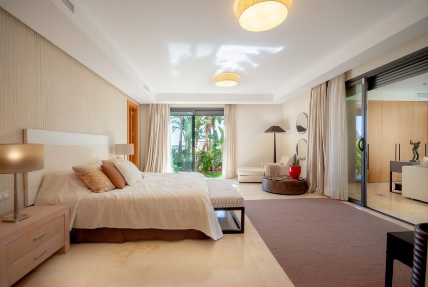 R5001367-Villa-For-Sale-Sierra-Blanca-Detached-4-Beds-466-Built-18