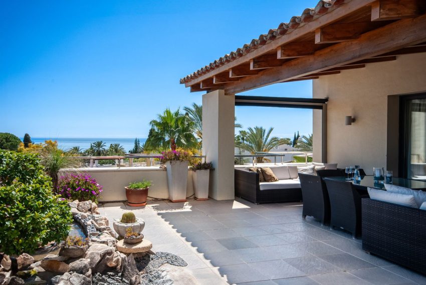 R5001367-Villa-For-Sale-Sierra-Blanca-Detached-4-Beds-466-Built-6