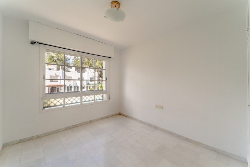 R5001817-Townhouse-For-Sale-Nueva-Andalucia-Terraced-3-Beds-130-Built-10