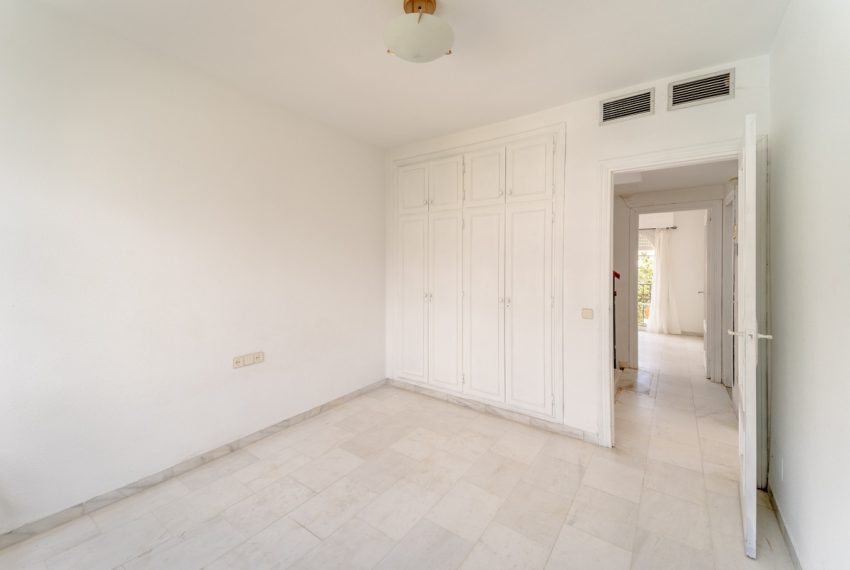 R5001817-Townhouse-For-Sale-Nueva-Andalucia-Terraced-3-Beds-130-Built-11