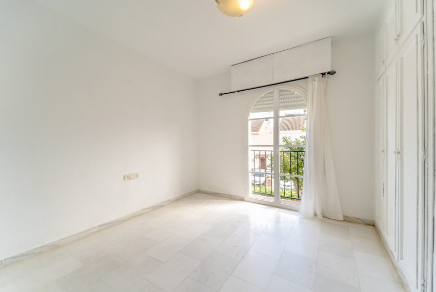 R5001817-Townhouse-For-Sale-Nueva-Andalucia-Terraced-3-Beds-130-Built-15
