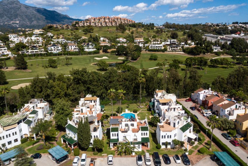 R5001817-Townhouse-For-Sale-Nueva-Andalucia-Terraced-3-Beds-130-Built