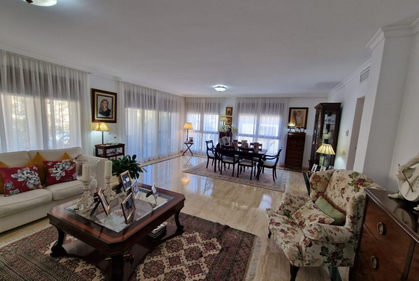 R5002036-Villa-For-Sale-Marbella-Semi-Detached-5-Beds-625-Built-11