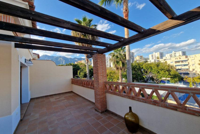 R5002036-Villa-For-Sale-Marbella-Semi-Detached-5-Beds-625-Built-7
