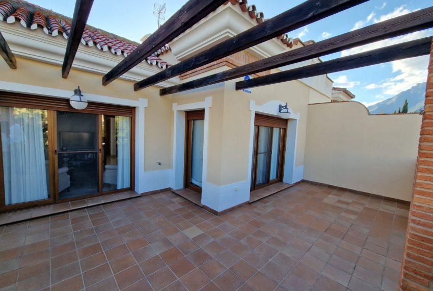 R5002036-Villa-For-Sale-Marbella-Semi-Detached-5-Beds-625-Built-8