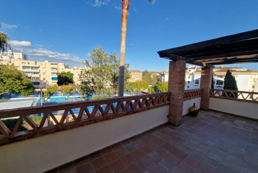 R5002036-Villa-For-Sale-Marbella-Semi-Detached-5-Beds-625-Built-9
