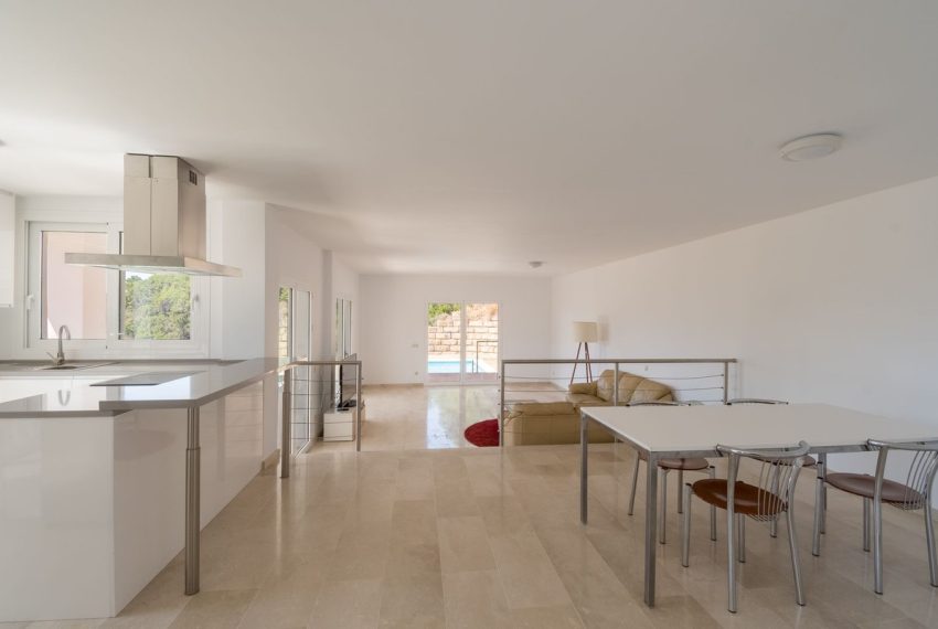 R5002057-Villa-For-Sale-Benahavis-Detached-4-Beds-551-Built-17