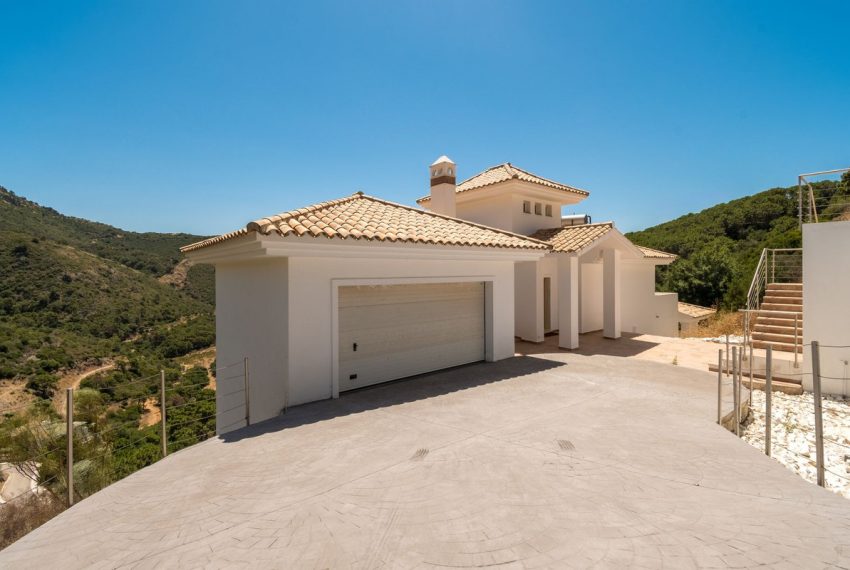 R5002057-Villa-For-Sale-Benahavis-Detached-4-Beds-551-Built-3