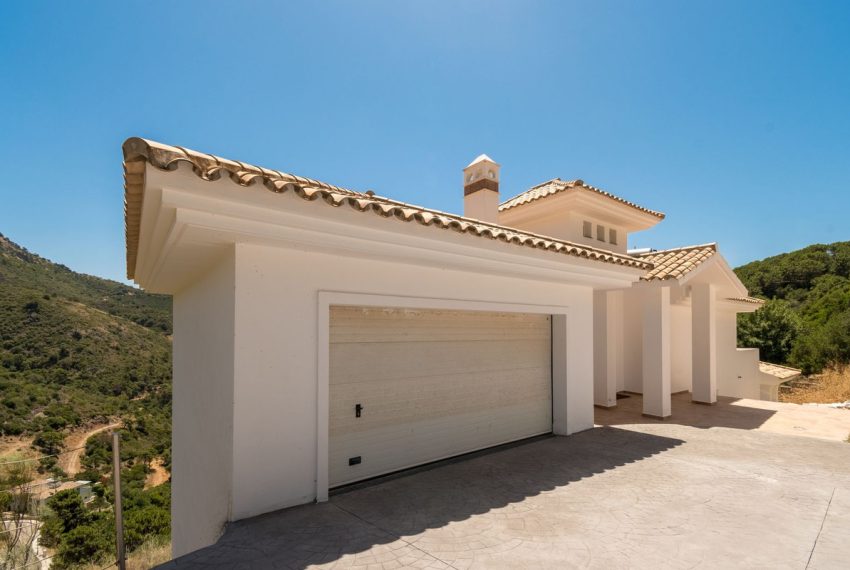 R5002057-Villa-For-Sale-Benahavis-Detached-4-Beds-551-Built-4