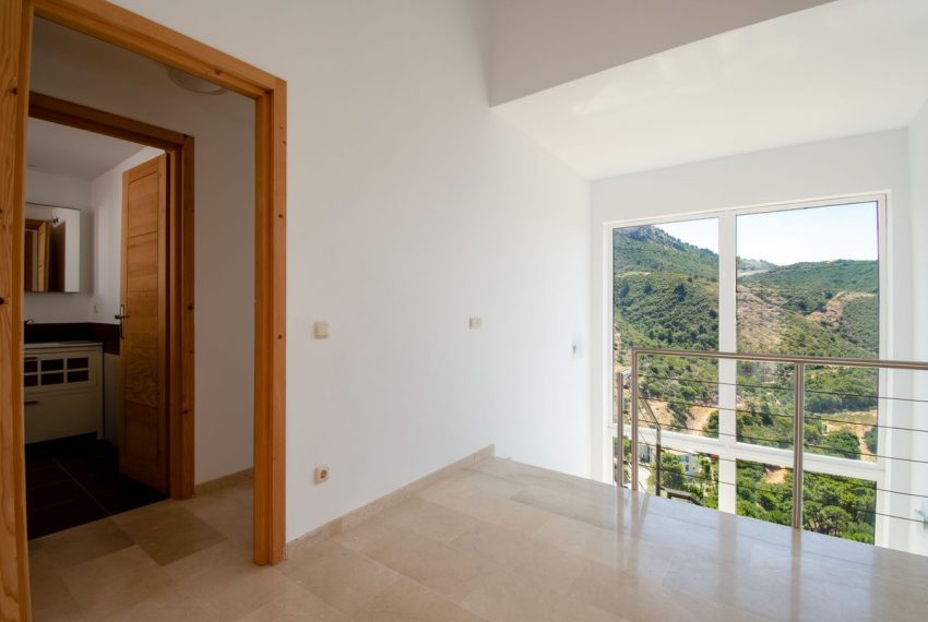 R5002057-Villa-For-Sale-Benahavis-Detached-4-Beds-551-Built-8