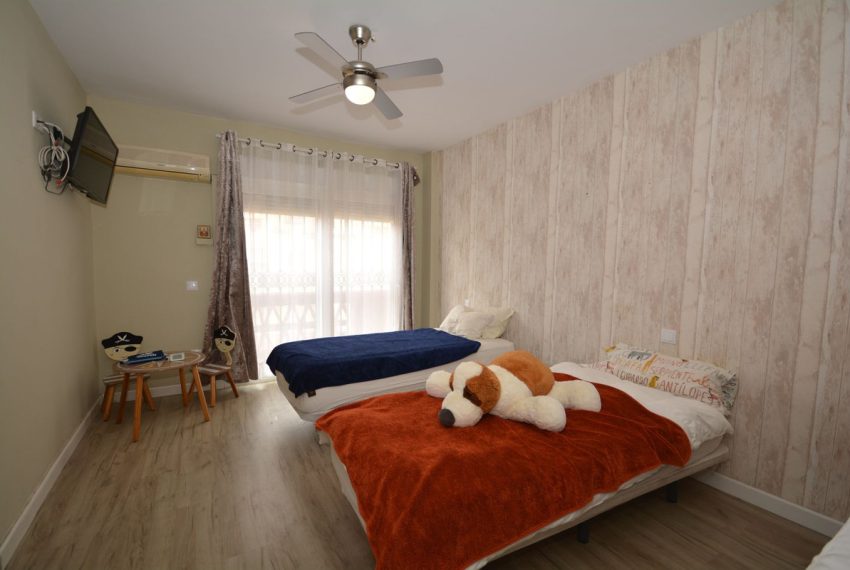 R5002321-Villa-For-Sale-Marbella-Semi-Detached-4-Beds-225-Built-8