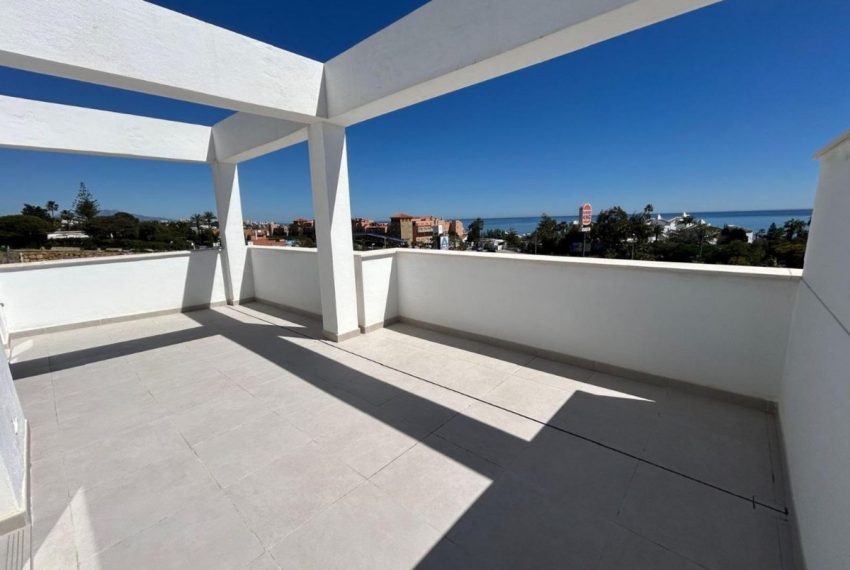 R5002348-Apartment-For-Sale-Estepona-Penthouse-2-Beds-76-Built-1
