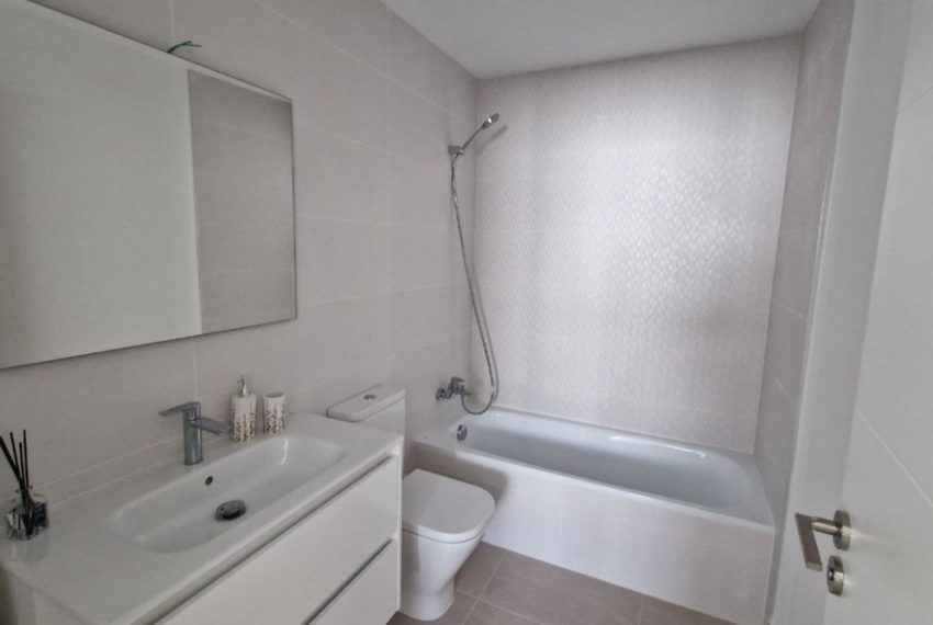 R5002348-Apartment-For-Sale-Estepona-Penthouse-2-Beds-76-Built-14