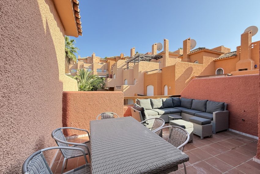 R5002378-Townhouse-For-Sale-Nueva-Andalucia-Terraced-3-Beds-200-Built-13