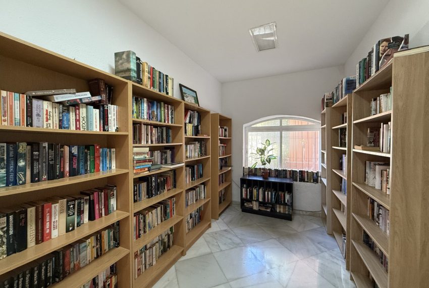 R5002378-Townhouse-For-Sale-Nueva-Andalucia-Terraced-3-Beds-200-Built-17