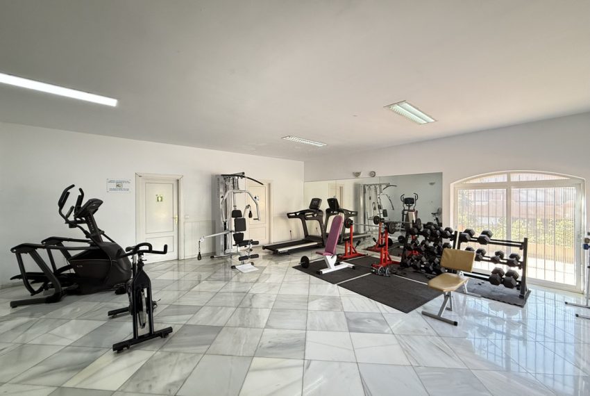 R5002378-Townhouse-For-Sale-Nueva-Andalucia-Terraced-3-Beds-200-Built-19