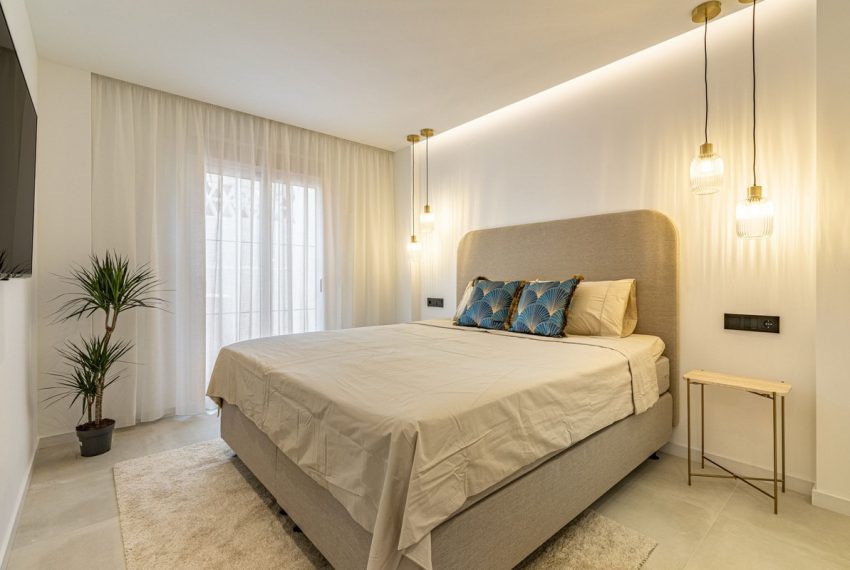 R5002519-Apartment-For-Sale-Nueva-Andalucia-Middle-Floor-3-Beds-99-Built-1