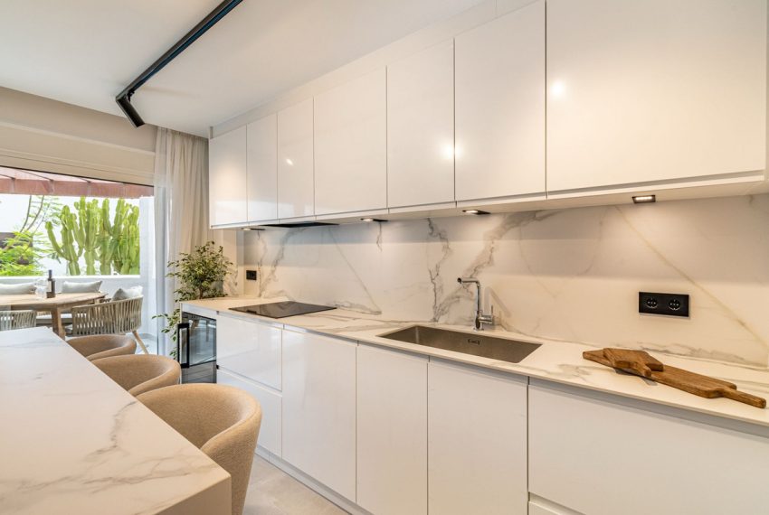 R5002519-Apartment-For-Sale-Nueva-Andalucia-Middle-Floor-3-Beds-99-Built-11