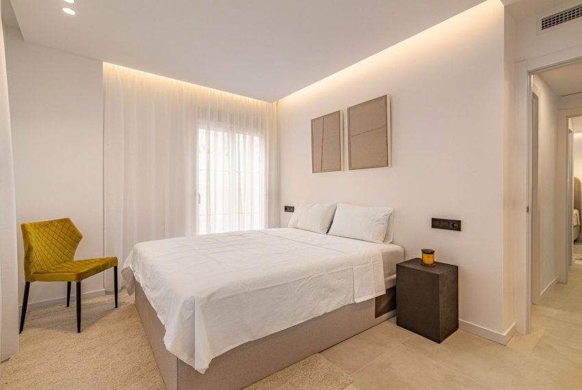 R5002519-Apartment-For-Sale-Nueva-Andalucia-Middle-Floor-3-Beds-99-Built-3