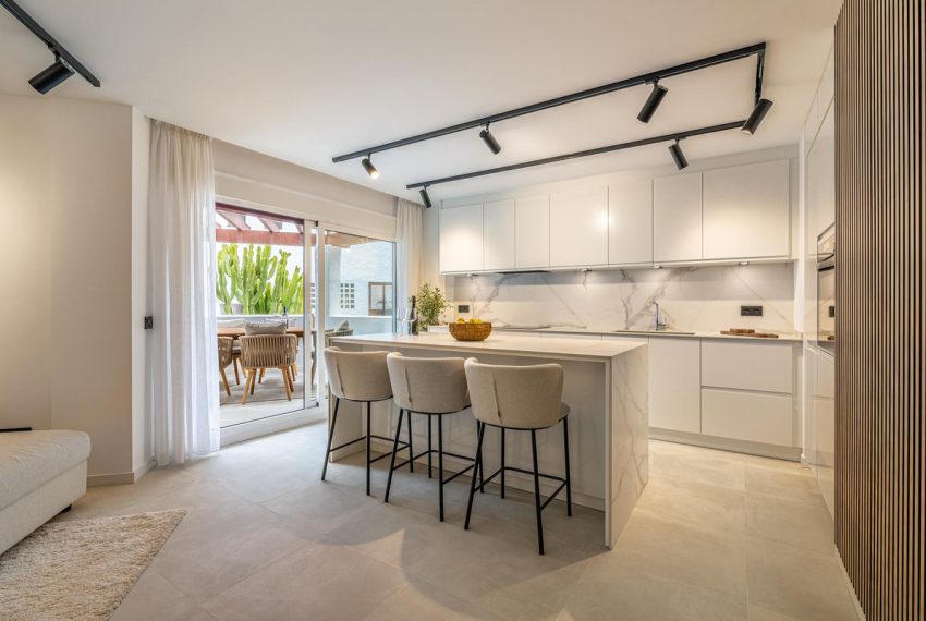 R5002519-Apartment-For-Sale-Nueva-Andalucia-Middle-Floor-3-Beds-99-Built