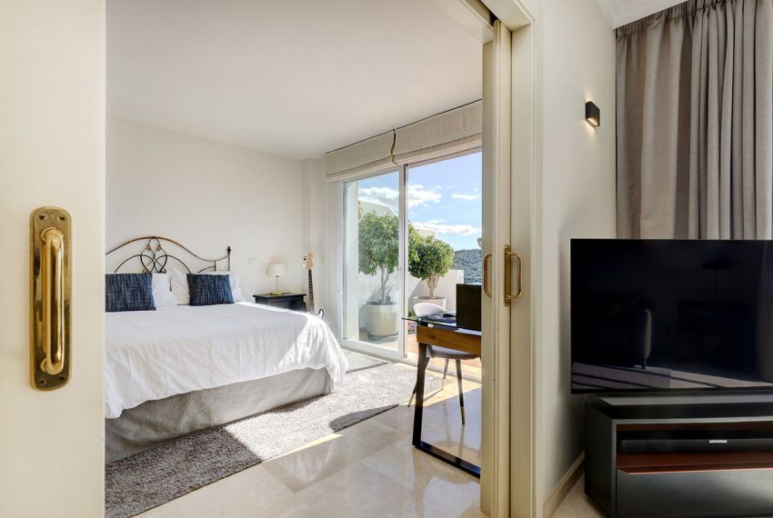 R5002753-Apartment-For-Sale-La-Quinta-Penthouse-Duplex-3-Beds-170-Built-3
